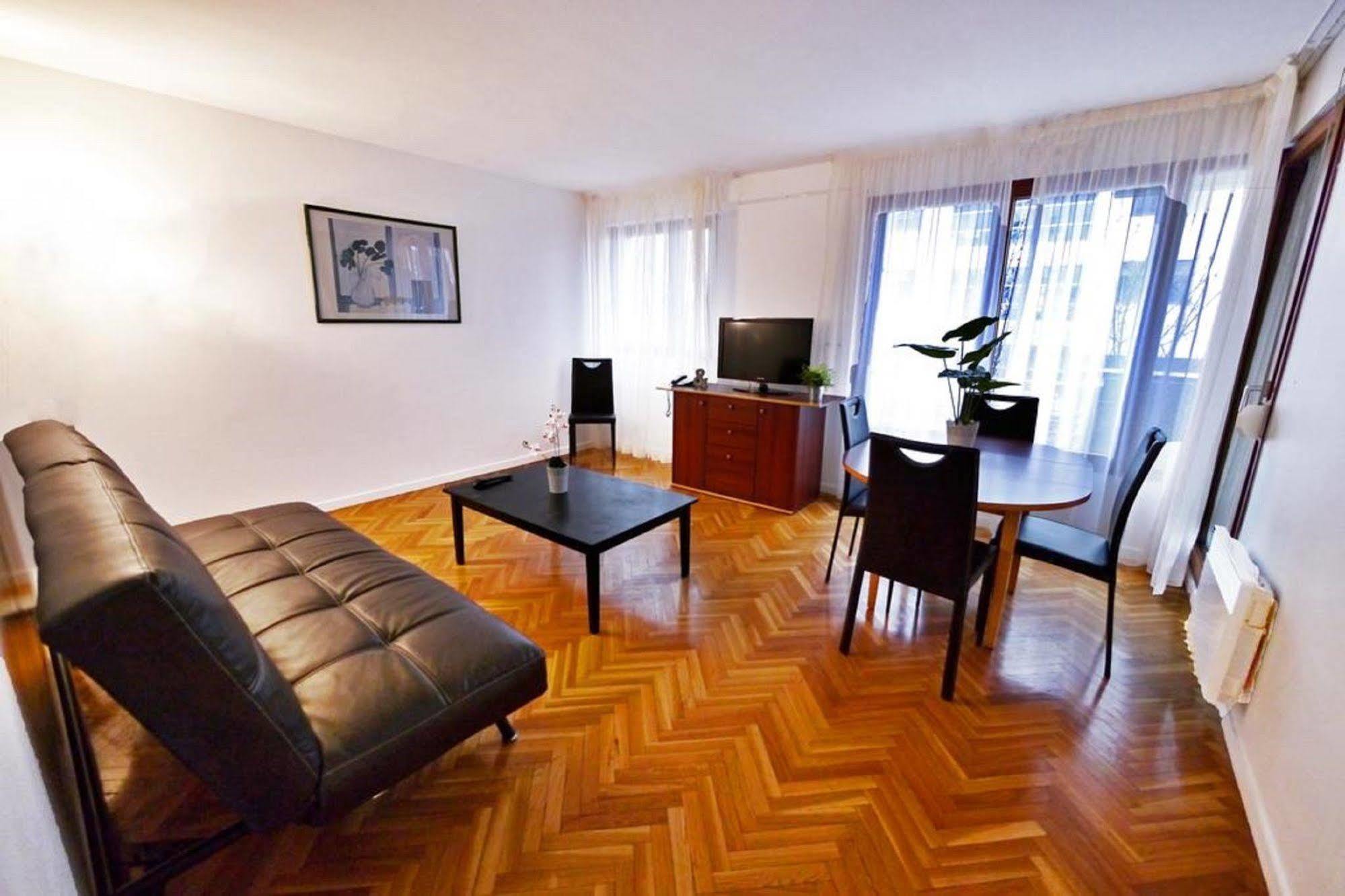 Tempolodge La Defense Courbevoie Buitenkant foto